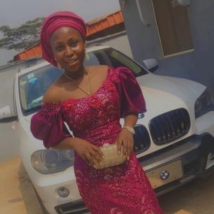 Meet your Posher, Holluwarpehloomie